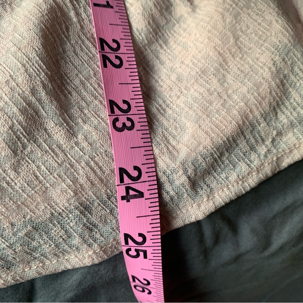 Le Chateau Pink Rouched Long Sleeve Top - Picture 9 of 9